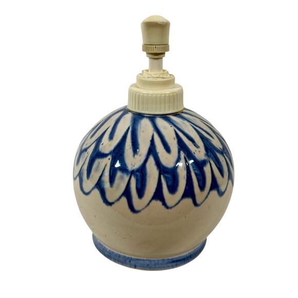 Deneen Pottery VTG Stoneware Blue Glaze Leaves Feathers Soap Dispenser Bud Vase - Picture 5 of 11